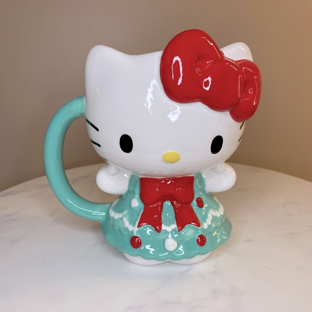 NEW Hello Kitty Christmas Tree Dress Mug